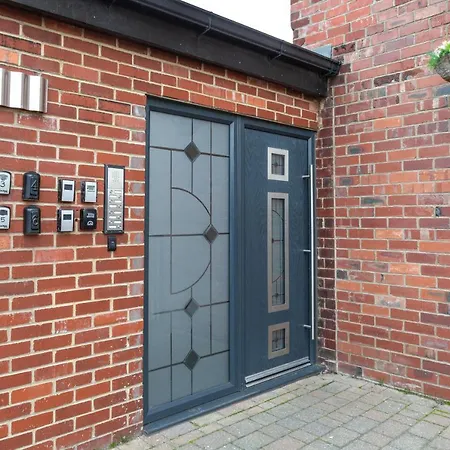 Apartment 2 Bedroom 2 Bathroom Sleep 6 Free Secure Parking Leeds (West Yorkshire)